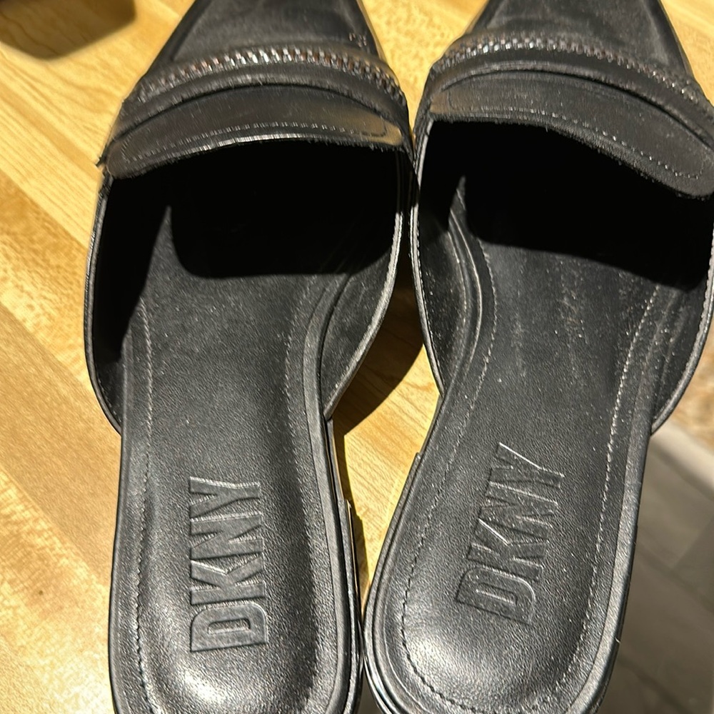 DKNY BLACK FLAT MULES size 10